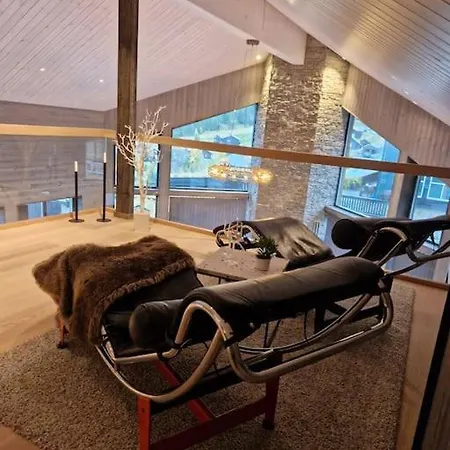 Ny, Eksklusiv Til Leie Pa Voss * Skulestadmo