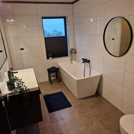 Ny, Eksklusiv Til Leie Pa Voss Holiday home Skulestadmo